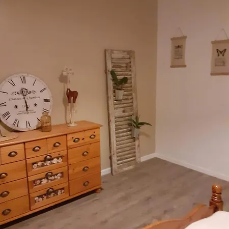 La Riviere Bed & Breakfast *