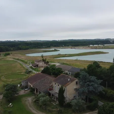 La Riviere Bed & Breakfast Damazan